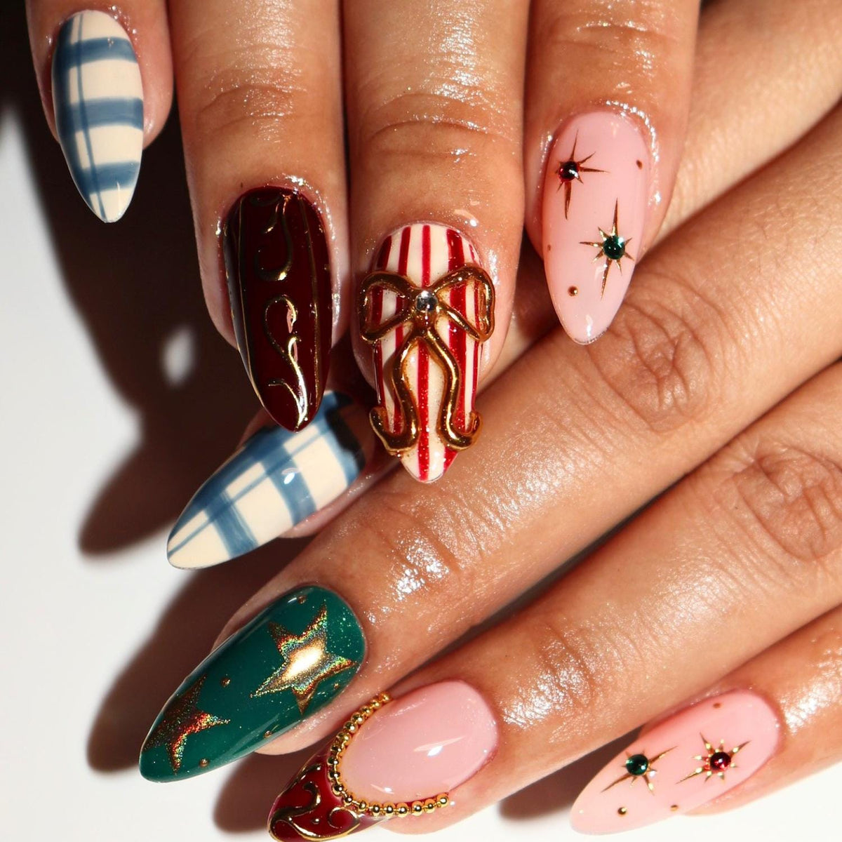 Christmas Plaid and Star Press On Nails with Raised Gold Bows