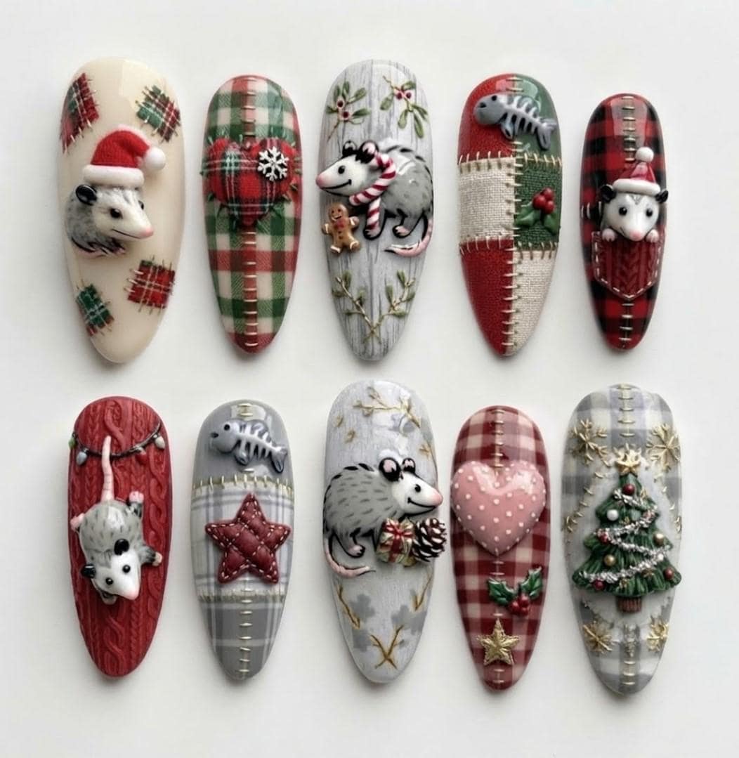 Christmas Plaid Opossum Press-On Nail Set With 3D Holiday Details