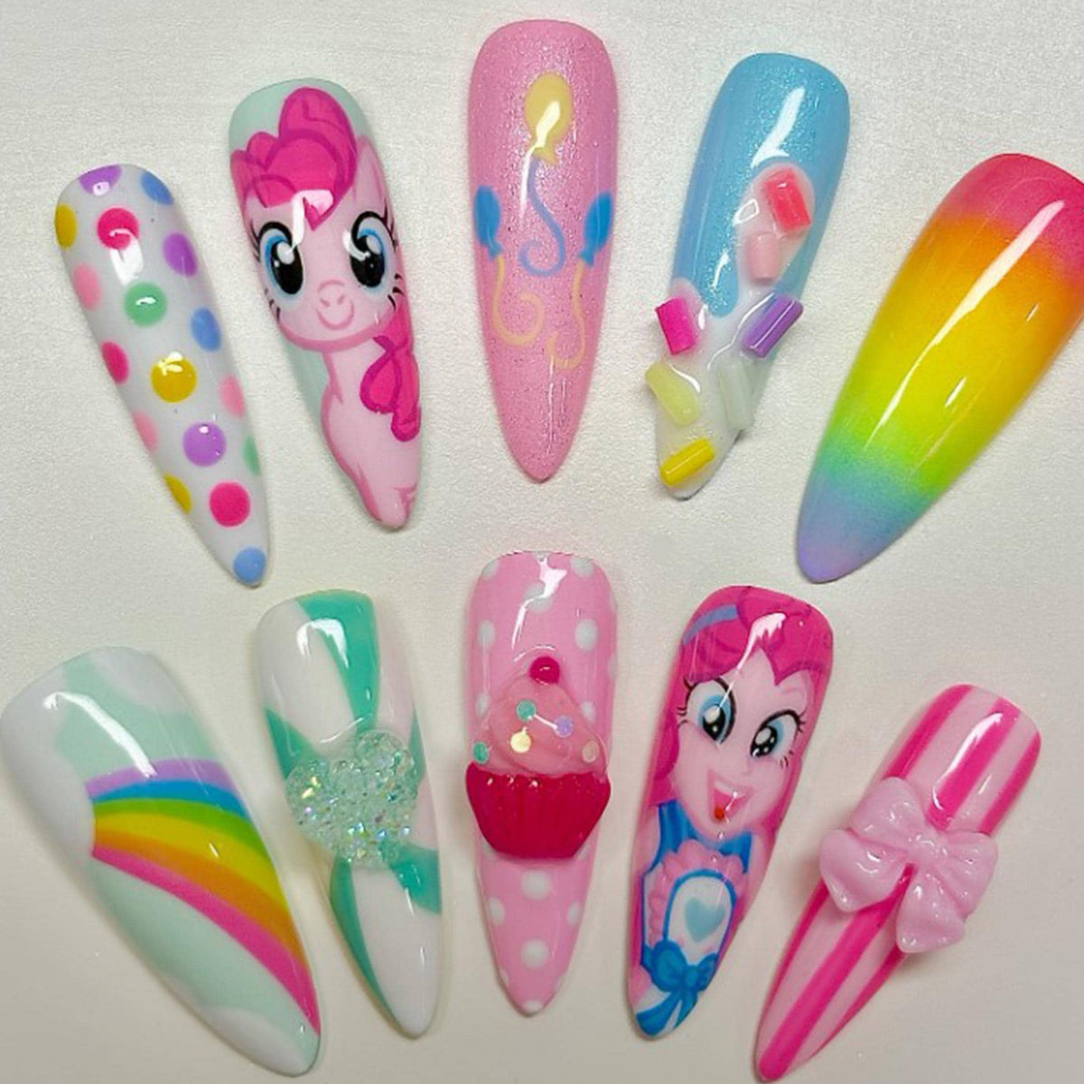 Colorful Pony Rainbow Gradient Press-On Nail Set With Bows and Cupcake Details