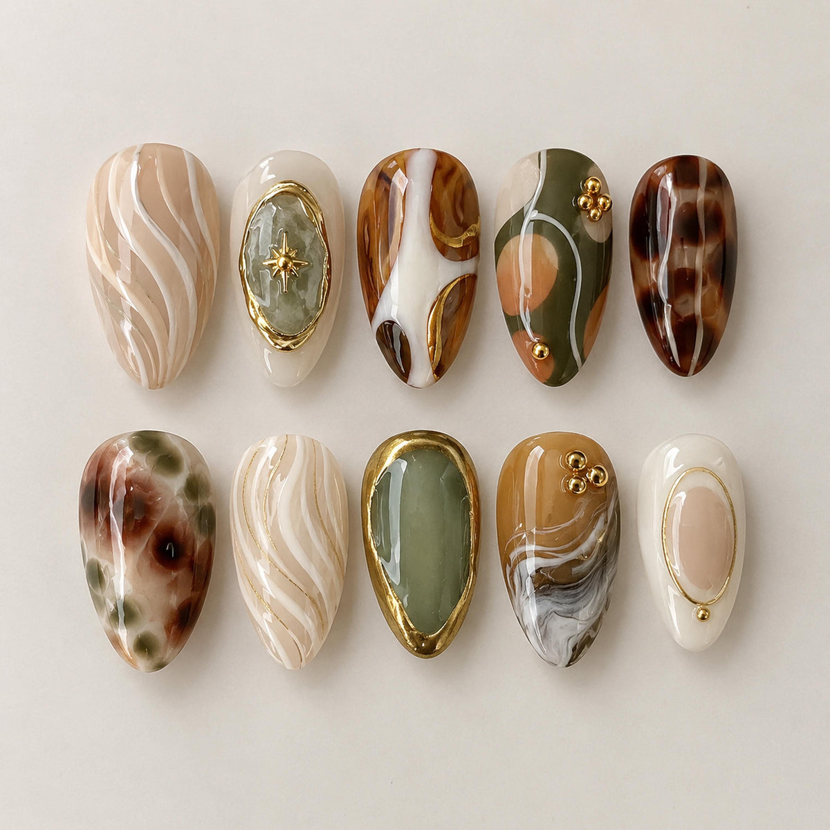Earthy Olive, Caramel and Tortoiseshell Marble Nail Set with Gold Details