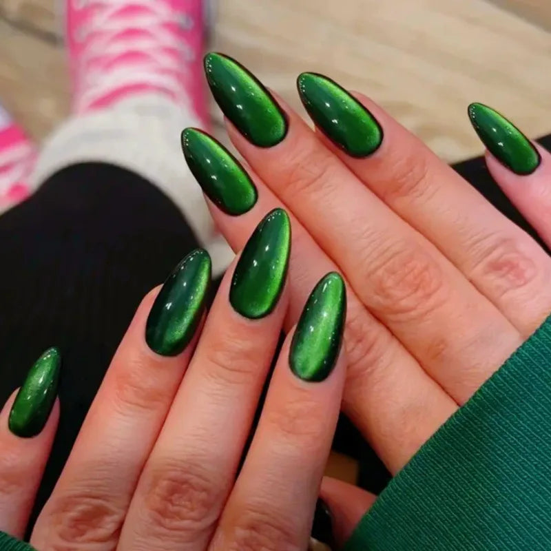 Glossy Emerald Green Cat-Eye Press-On Nails