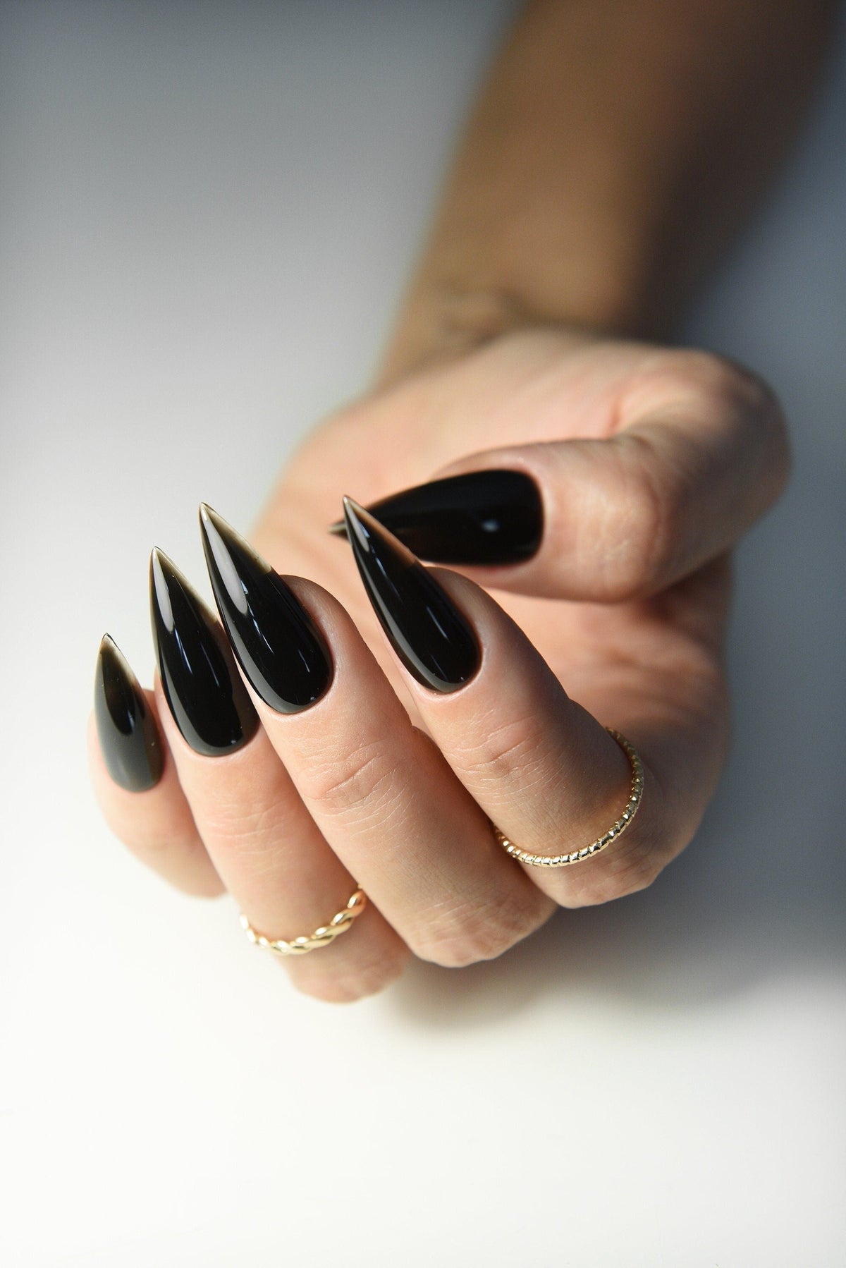 Gothic Glossy Black Press-On Nail Set