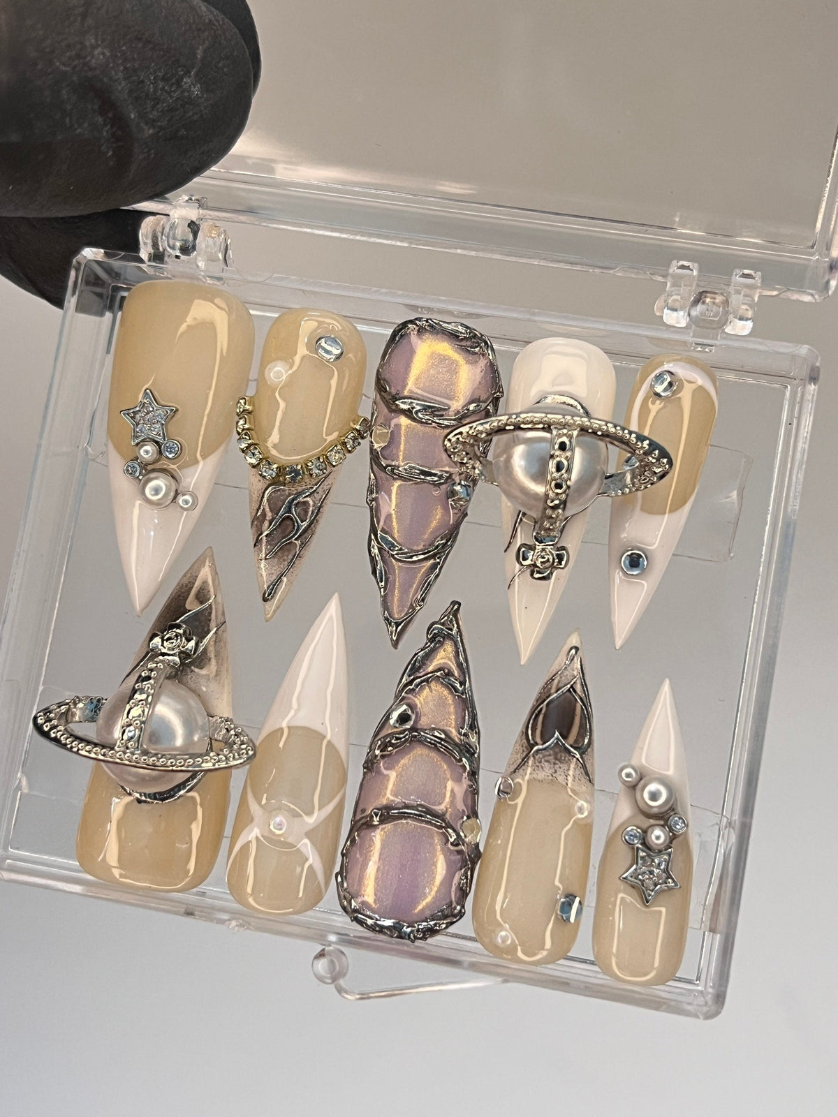 Gothic Y2K Celestial Press On Nails With Nude Beige, Purple-Pink Chrome and Silver Details