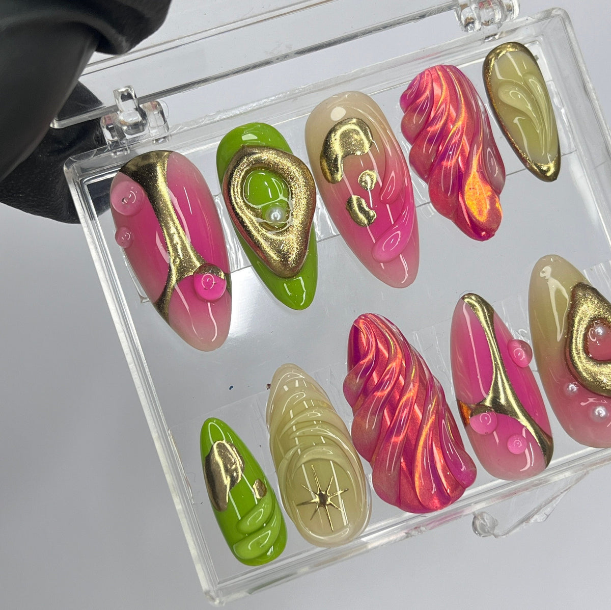 Magenta Pink and Lime Green Sculptural Swirl Press-On Nails with Gold Accents