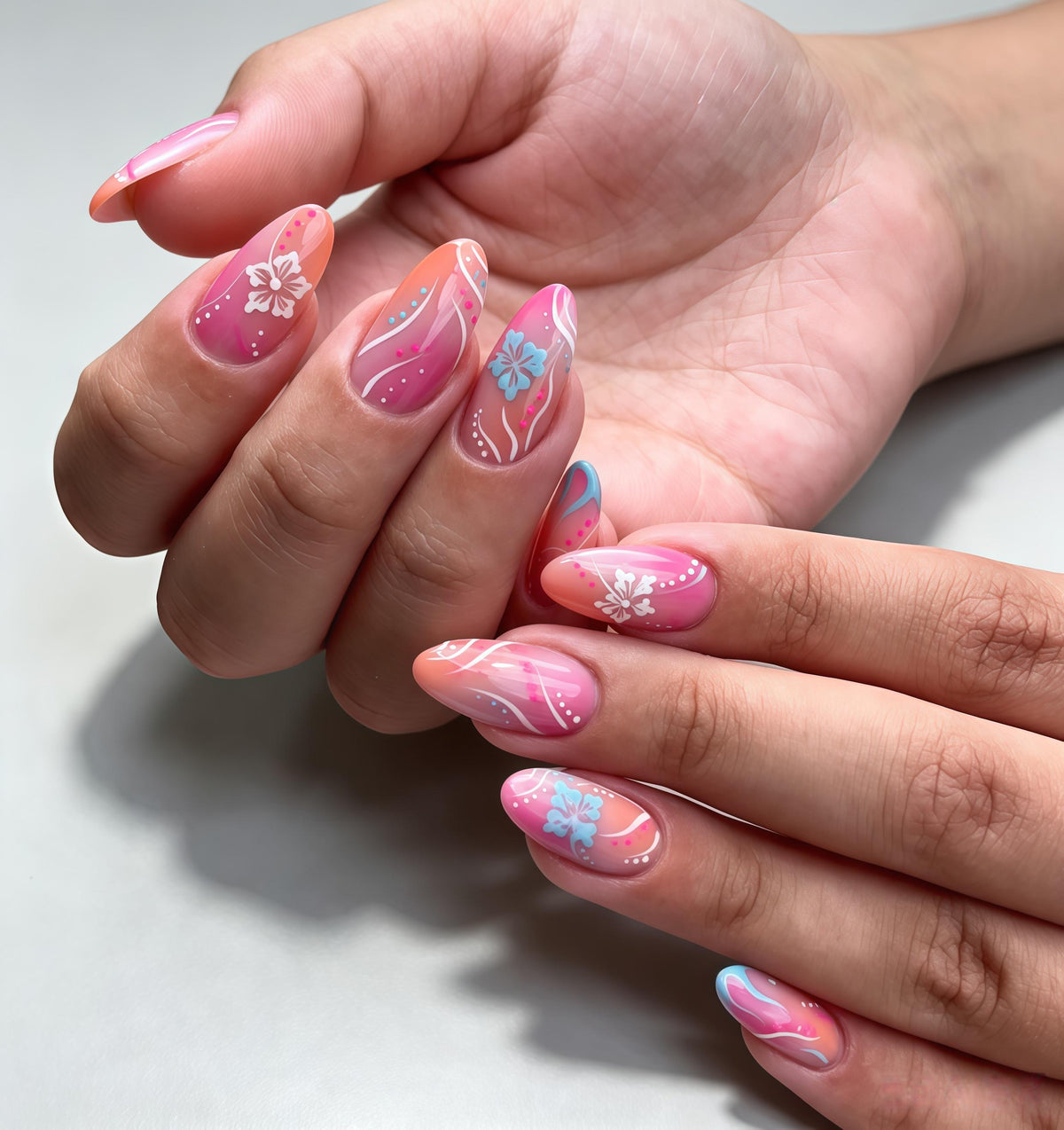 Pink Coral Tropical Floral Gradient Nail Set With White Swirls
