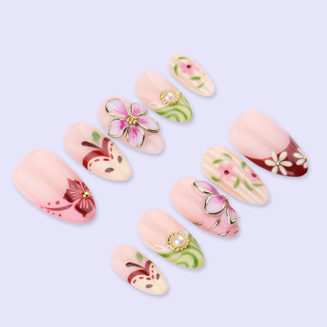 Spring Blush Pink Floral Nail Set With 3D Gold-Outlined Flowers and Clear Stones