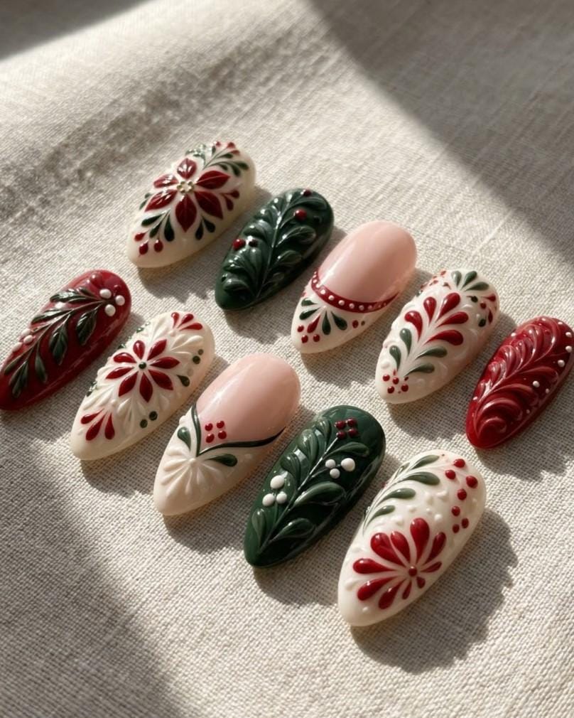 Red, Green & Cream Christmas Floral Press On Nails