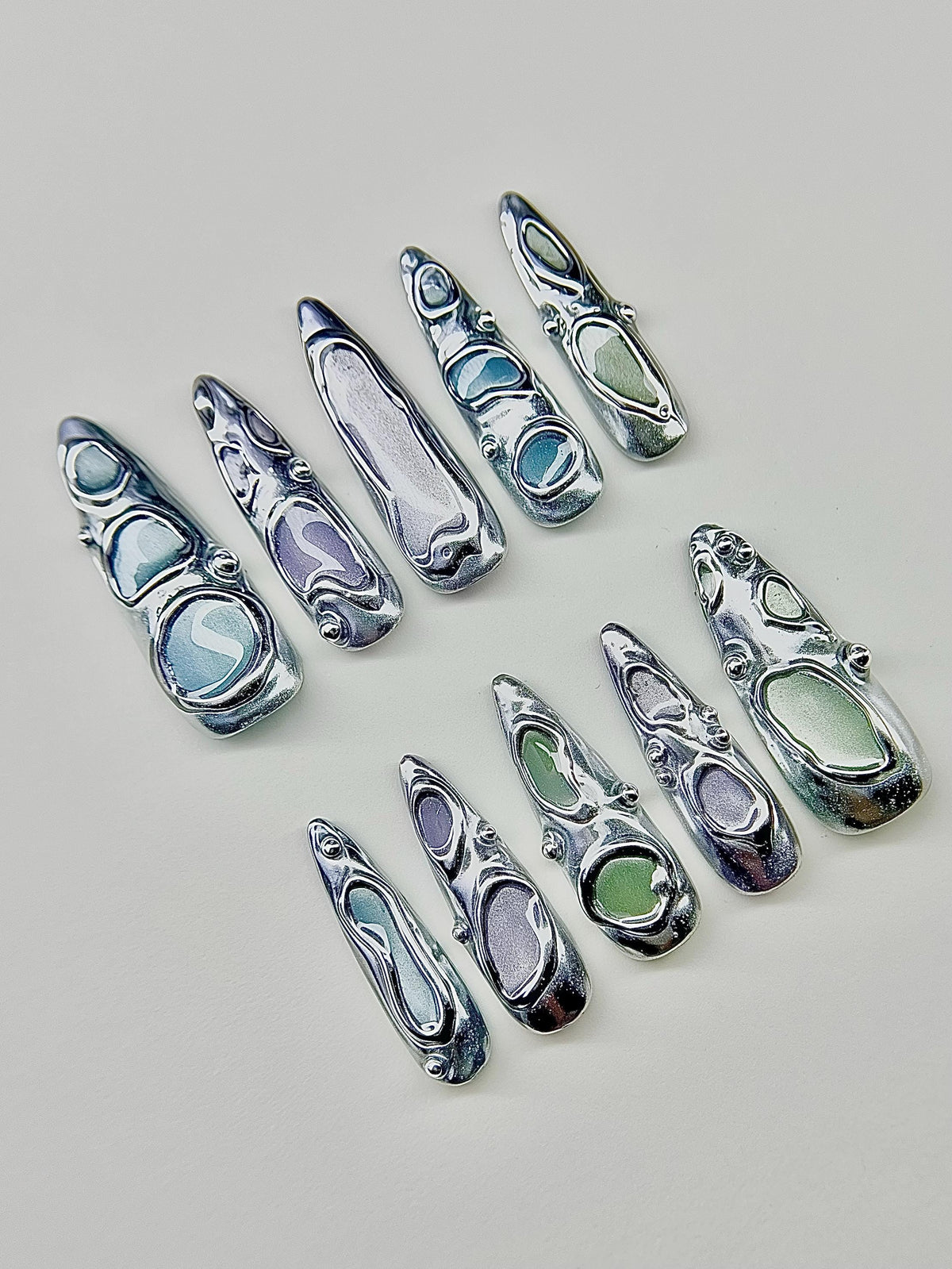 Silver Chrome Liquid Metal Cat Eye Press On Nails