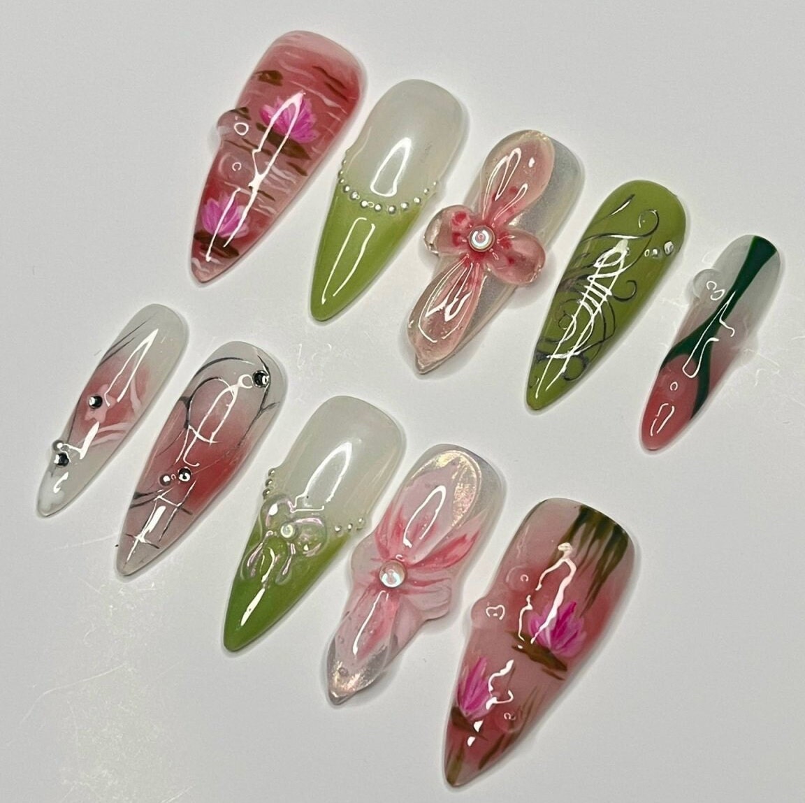 Spring Floral Press-On Nail Set With Green Accents and 3D Flower Details
