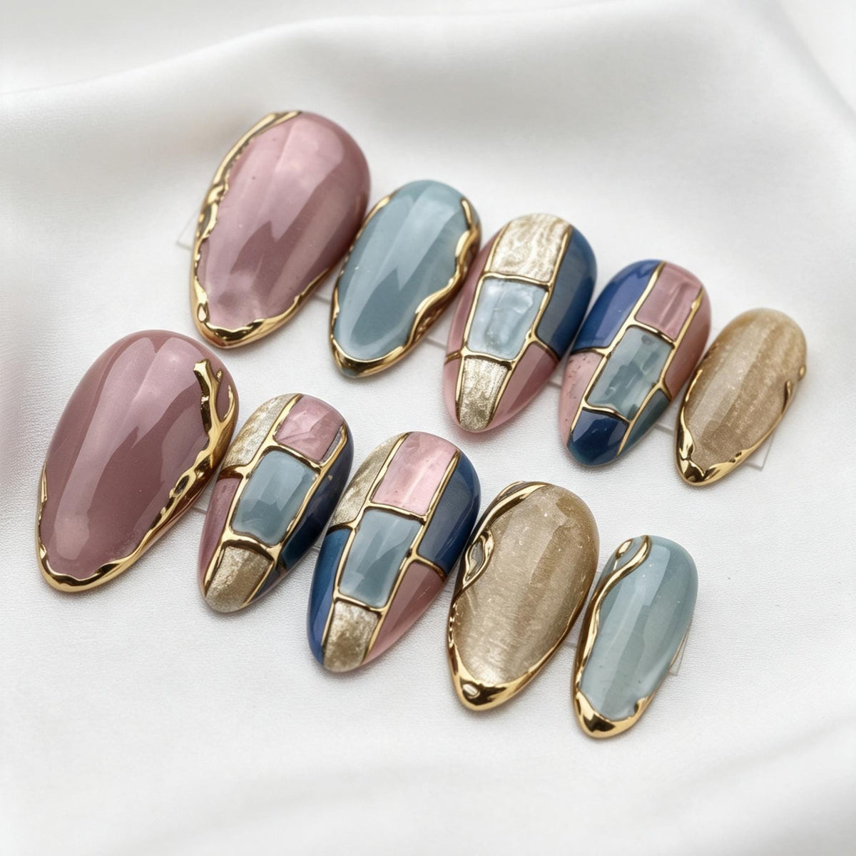 Stained Glass Mosaic Nails With Raised Gold Edging in Mauve and Blue