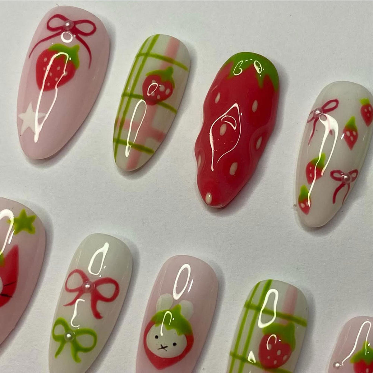 Strawberry Kitty Press On Nails With Green Plaid, Bows, and Star Accents