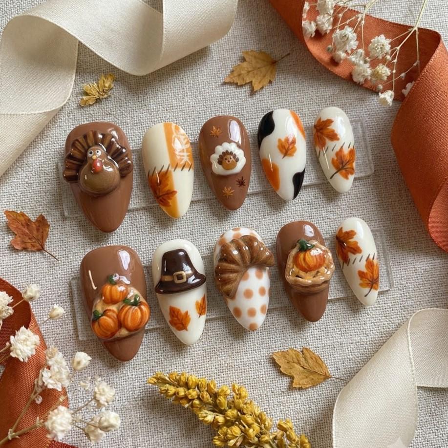Thanksgiving Turkey, Pumpkin Pie & Autumn Leaf Nail Set