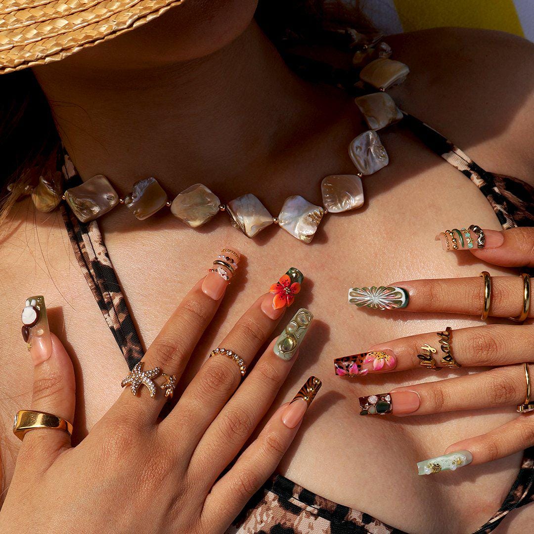 Tropical Hibiscus Press-On Nails With Gold-Toned Details